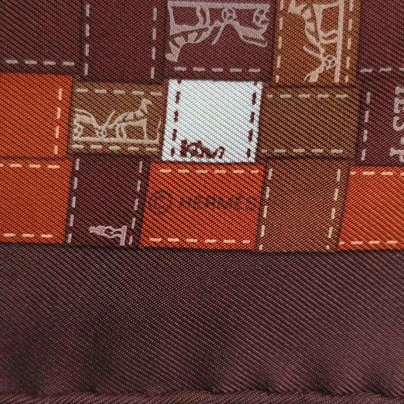 hermes bolduc au carre caty latham silk scarf orange white ribbon pattern detail