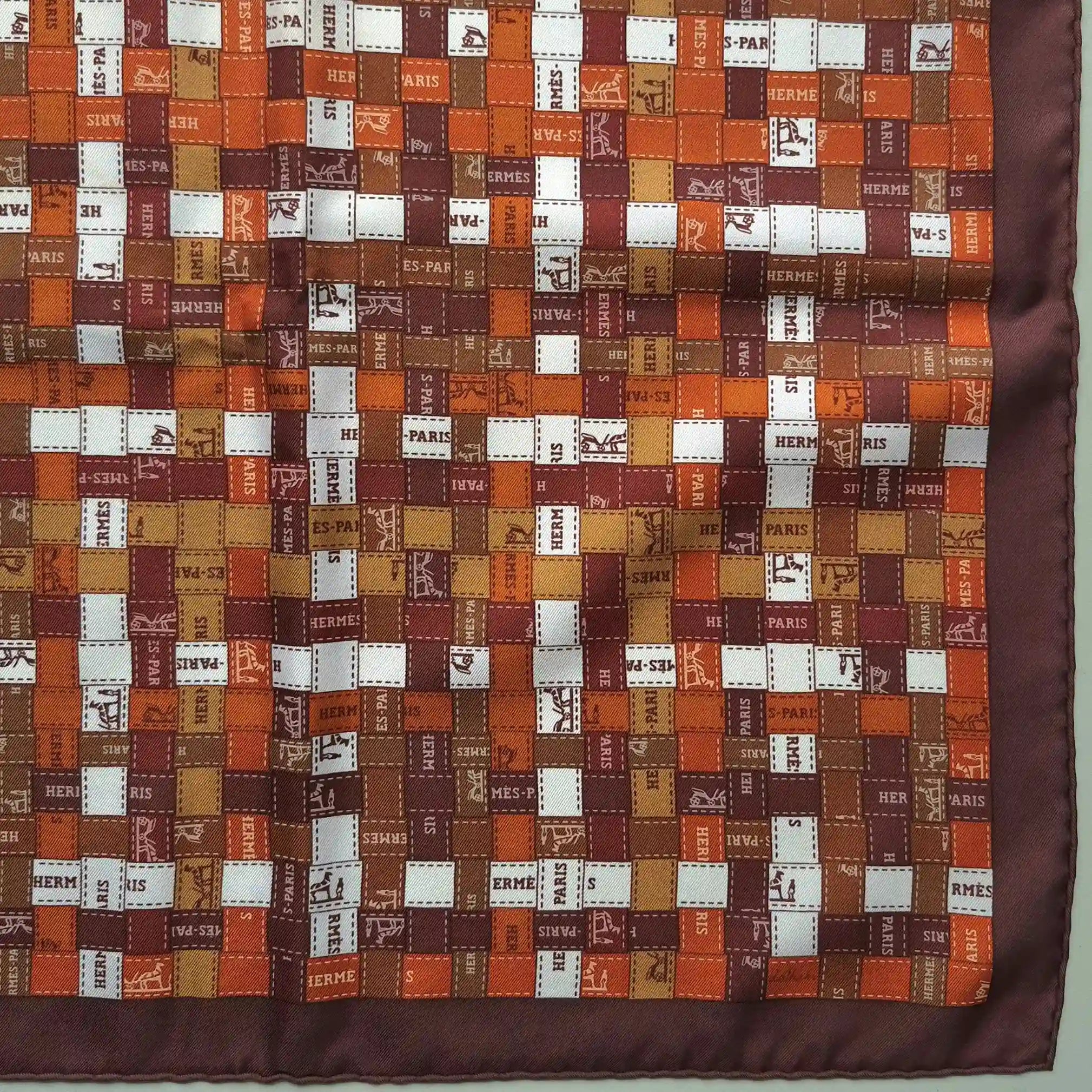 hermes bolduc au carre caty latham silk scarf orange white ribbon pattern detail