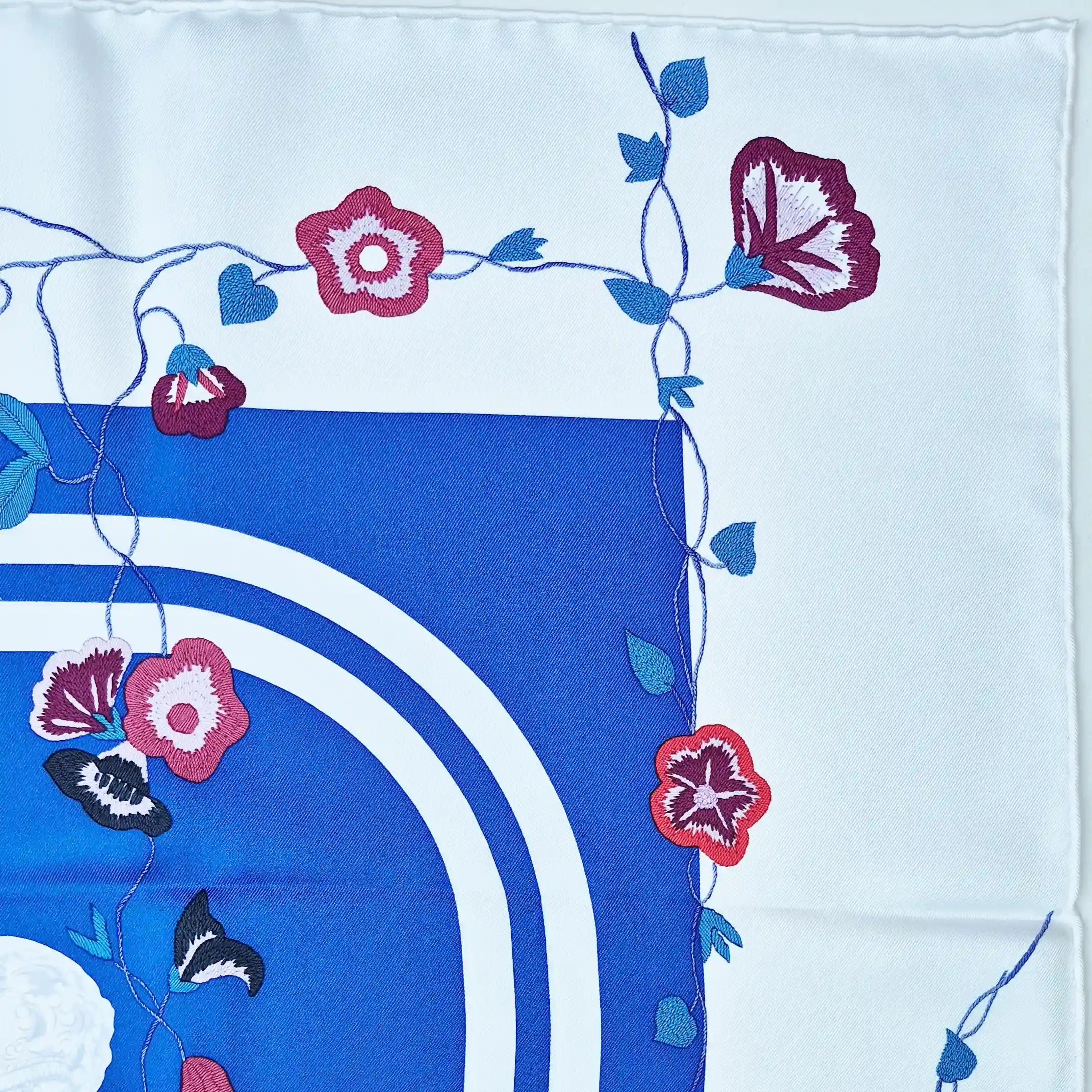 hermes brides de gala hugo grygkar silk scarf blue red floral equestrian bridle