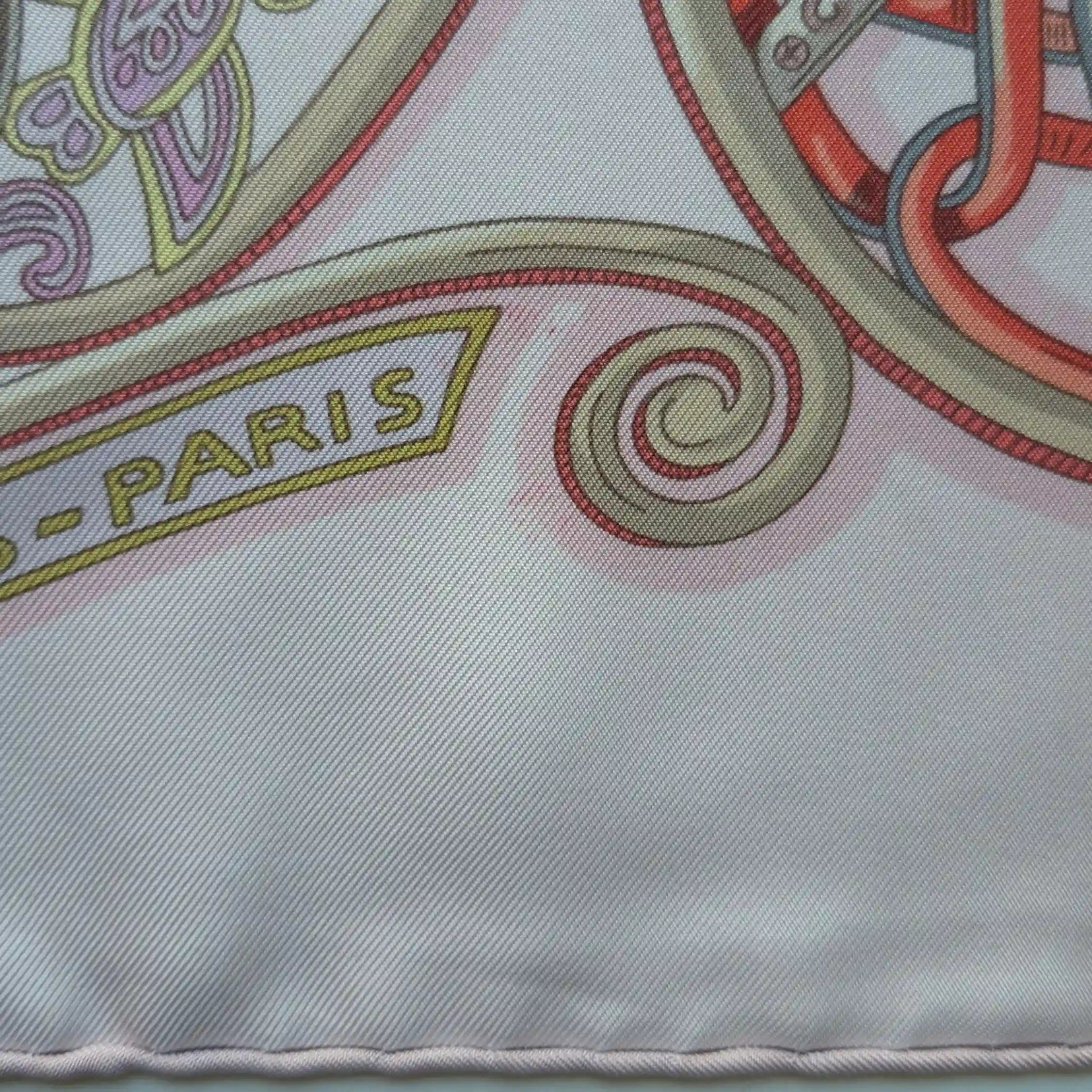 hermes la charmante aux animaux annie faivre silk scarf white pink medieval animals detail