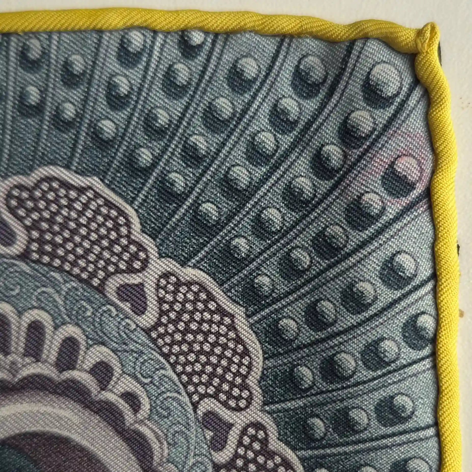 hermes parures des samourais aline honore silk scarf blue yellow japanese armor detail