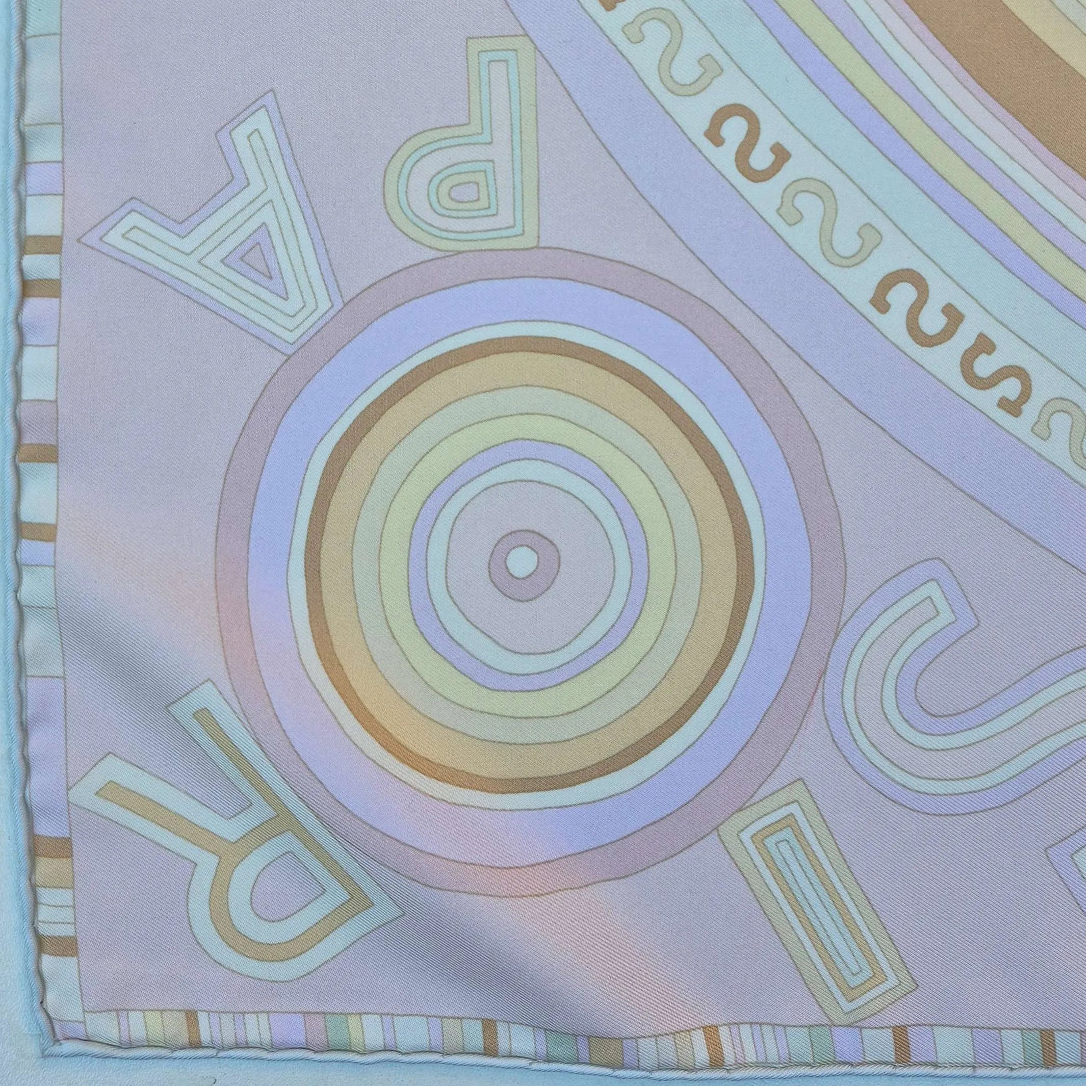 hermes tohu bohu claudia stuhlhofer mayr silk scarf lilac pastel concentric typography