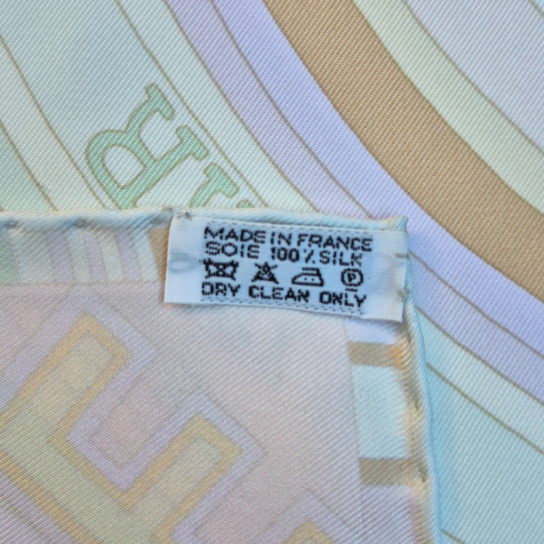 hermes tohu bohu claudia stuhlhofer mayr silk scarf lilac pastel concentric typography