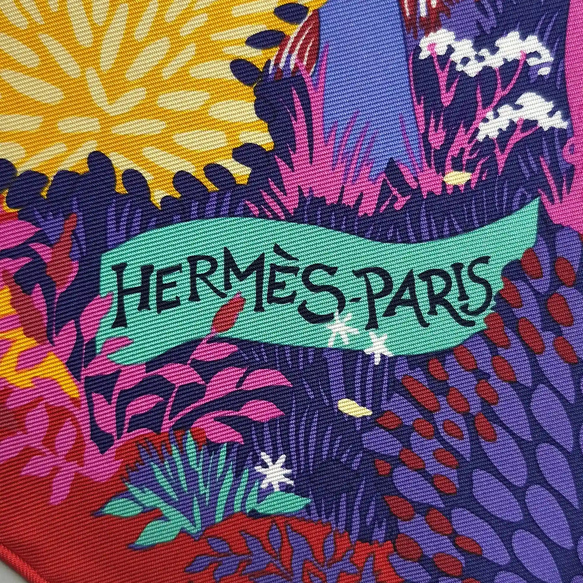 hermes jardin anglais alice shirley silk scarf red coral floral detail