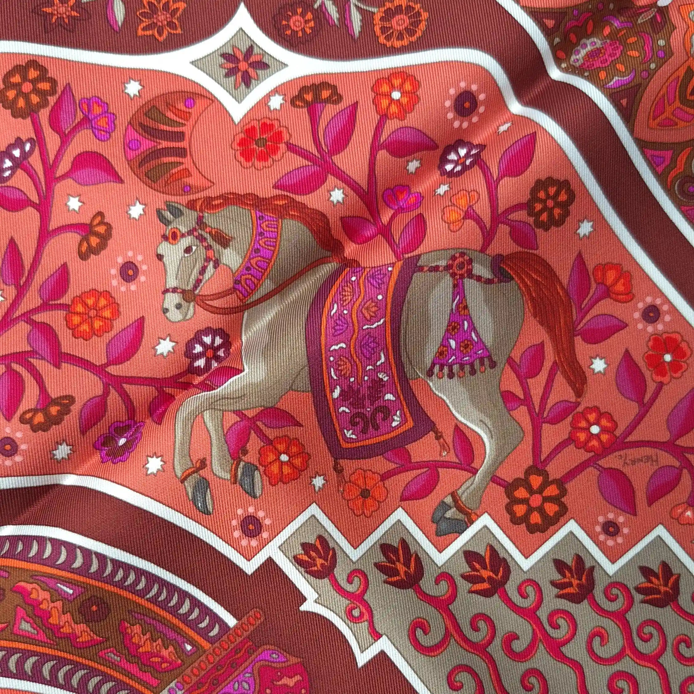 hermes aux portes du palais christine henry silk scarf pink fuchsia orange oriental detail 