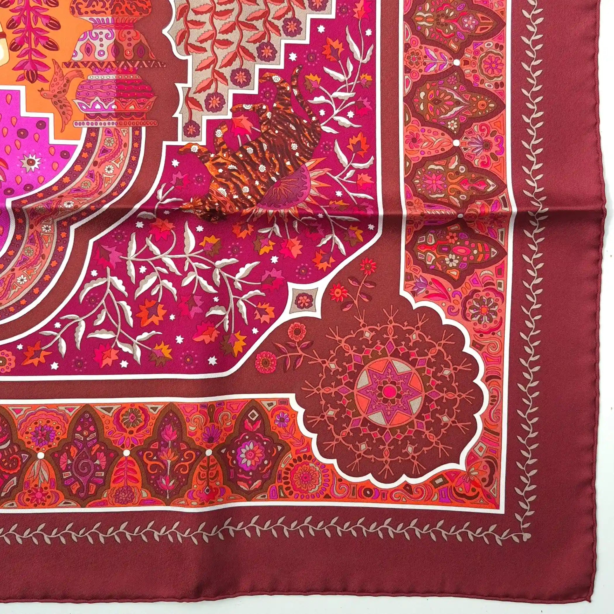 hermes aux portes du palais christine henry silk scarf pink fuchsia orange oriental detail 