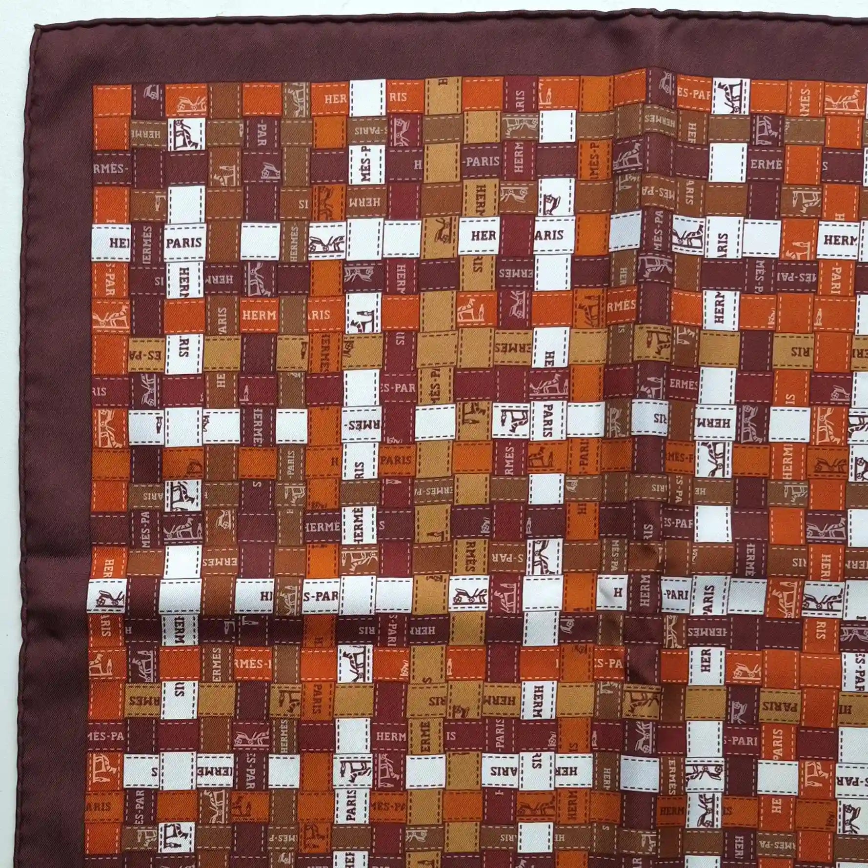 hermes bolduc au carre caty latham silk scarf orange white ribbon pattern detail