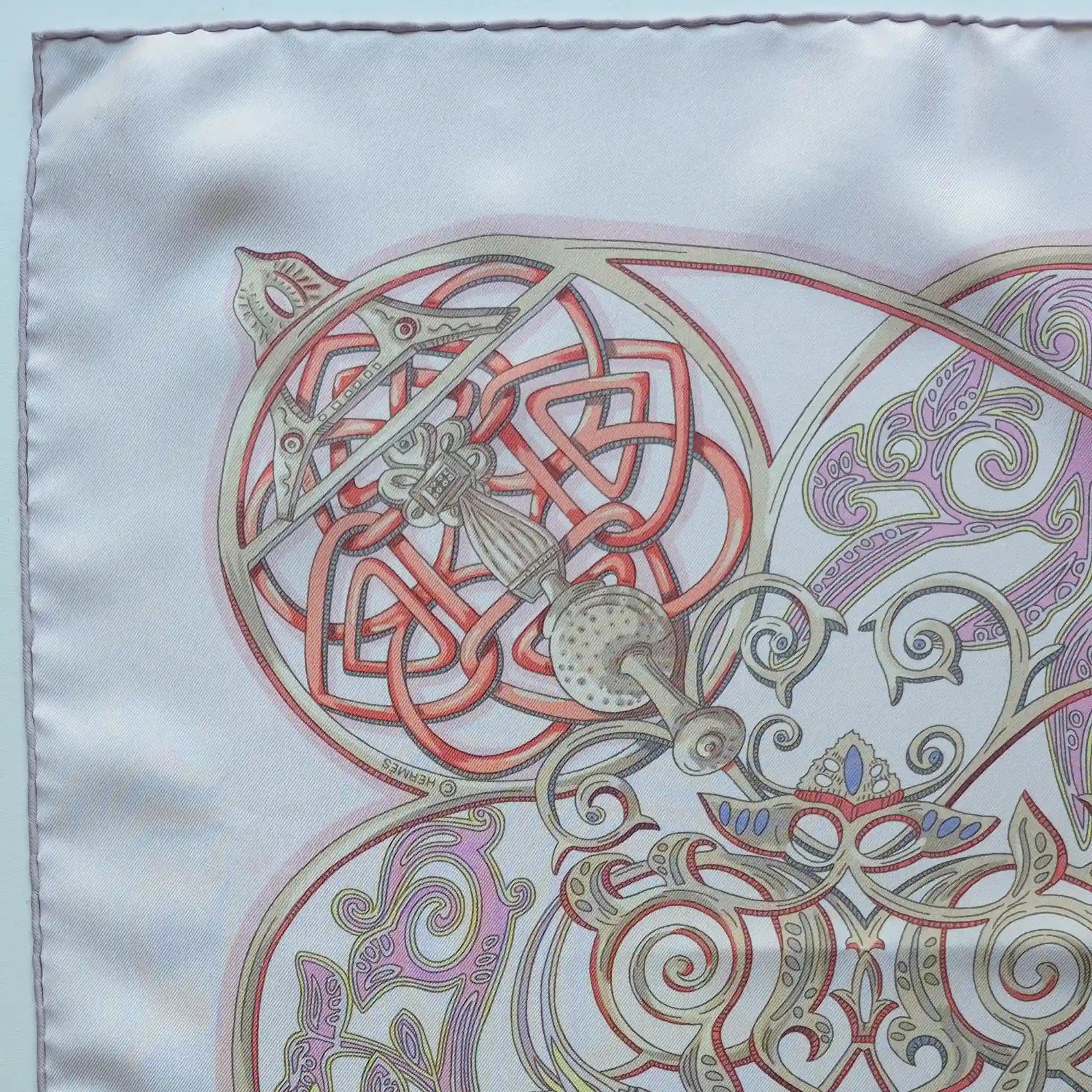 hermes la charmante aux animaux annie faivre silk scarf white pink medieval animals detail