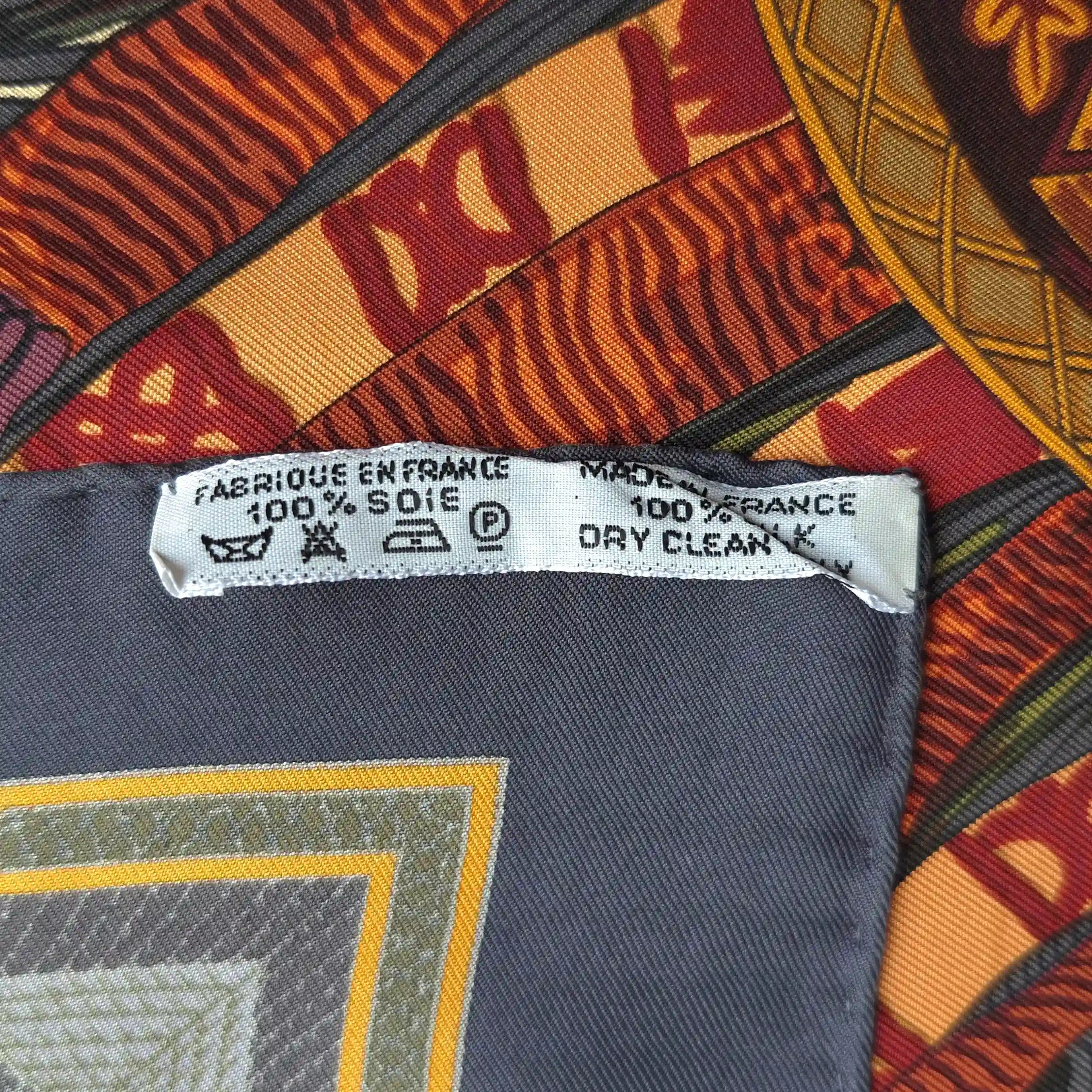 hermes cuirs du desert francoise de la perriere silk scarf beige navy desert leather detail