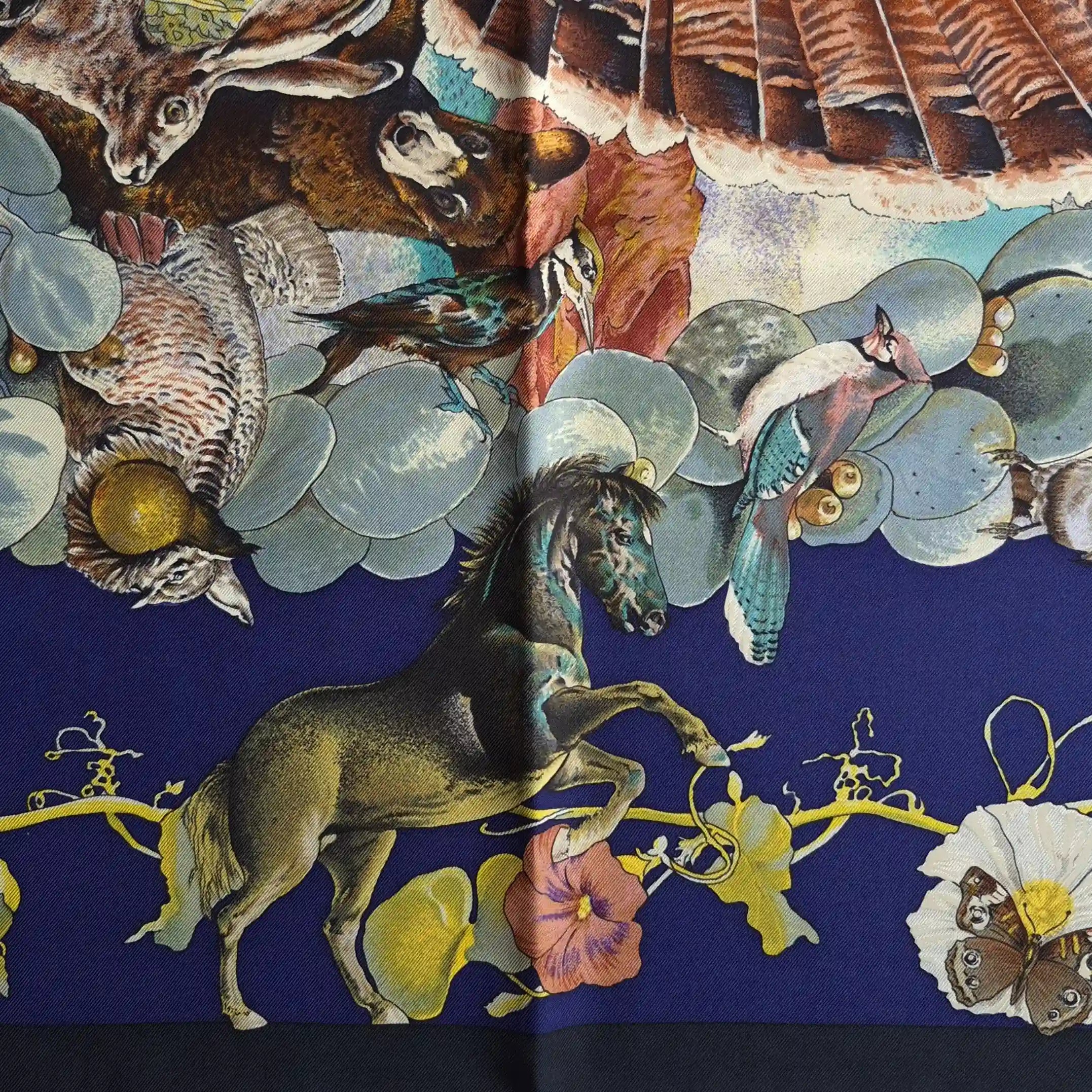 hermes faune et flore du texas kermit oliver 1987 silk scarf blue navy wildlife detail