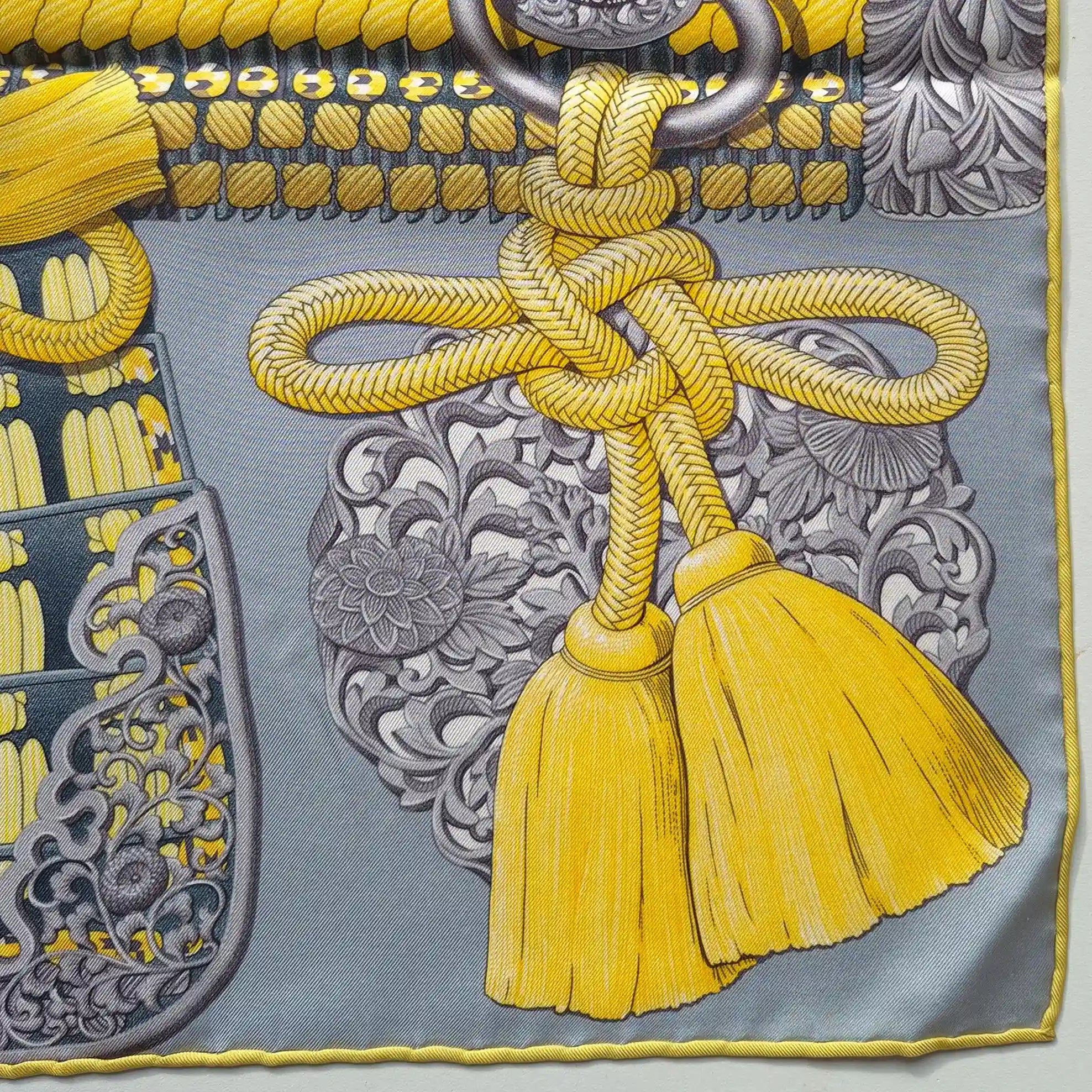 hermes parures des samourais aline honore silk scarf blue yellow japanese armor detail
