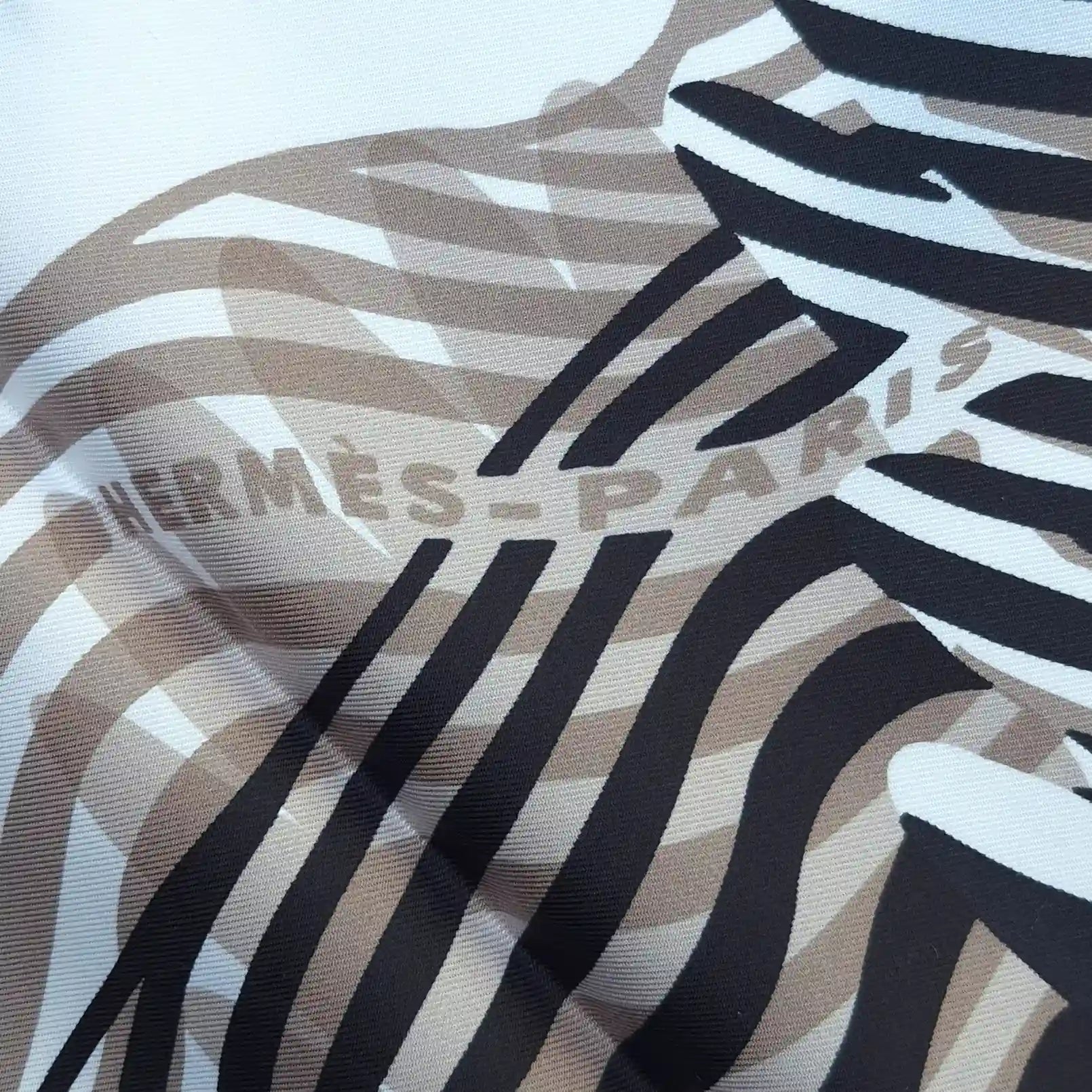 hermes ondes de chic rybaltchenko silk scarf black white op art waves abstract detail