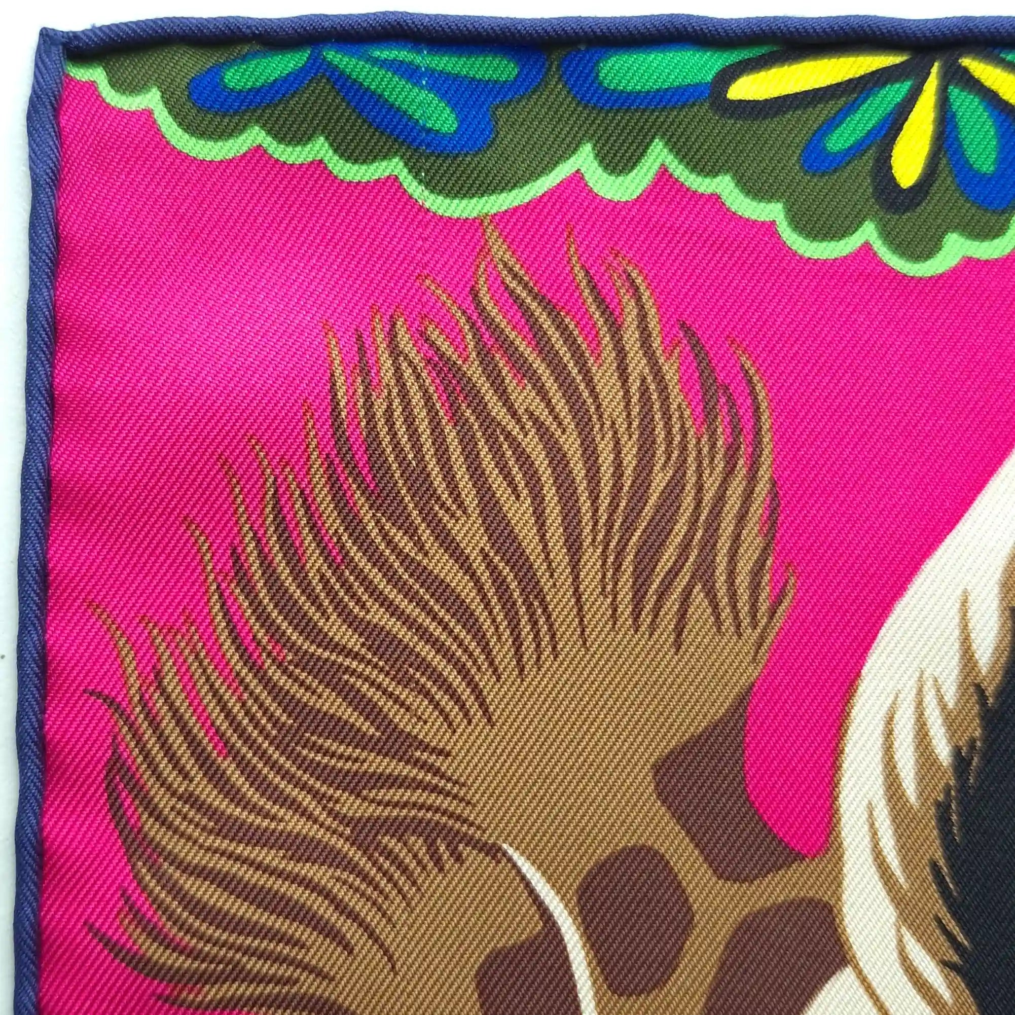 hermes three graces alice shirley silk scarf giraffes pink fuchsia jungle detail