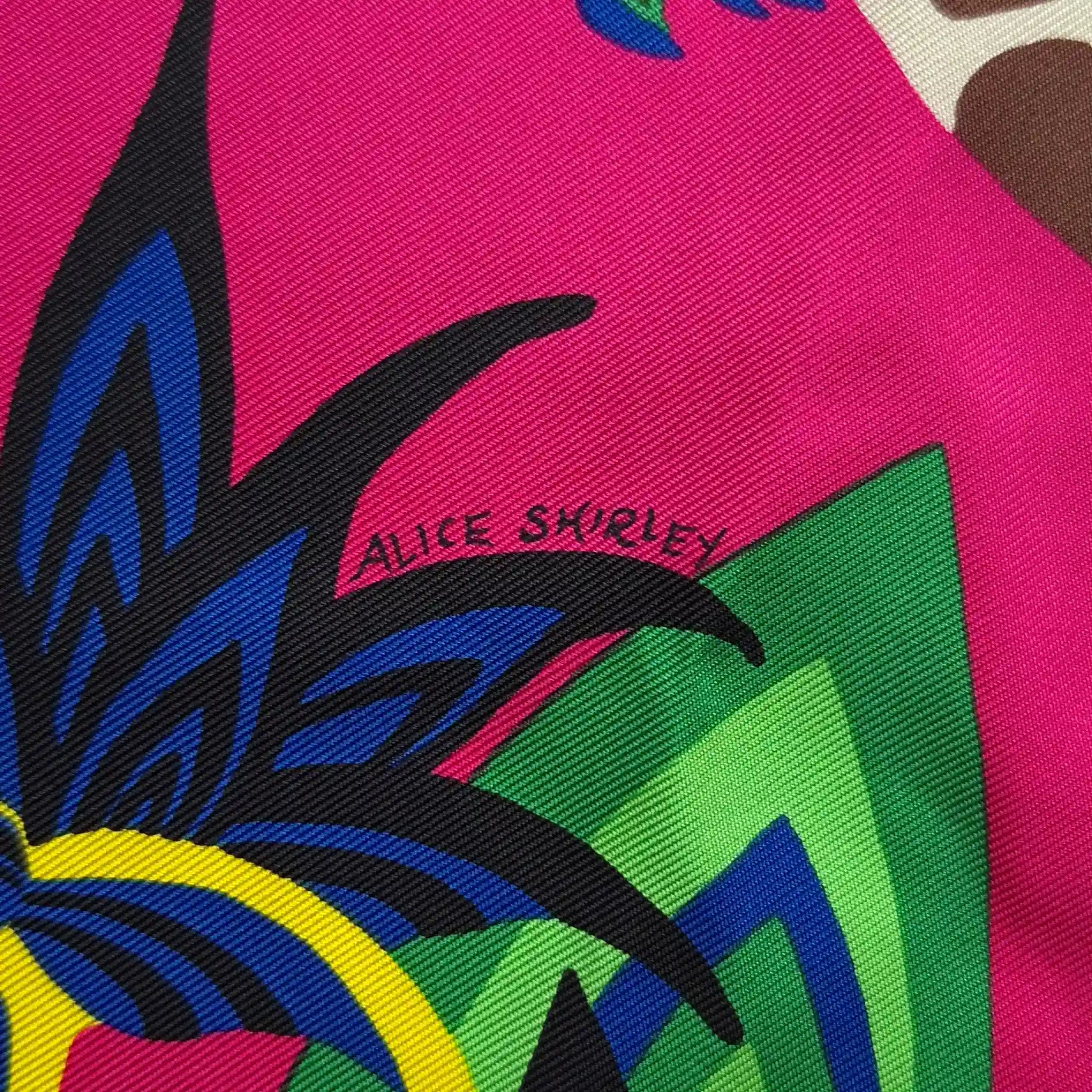 hermes three graces alice shirley silk scarf giraffes pink fuchsia jungle