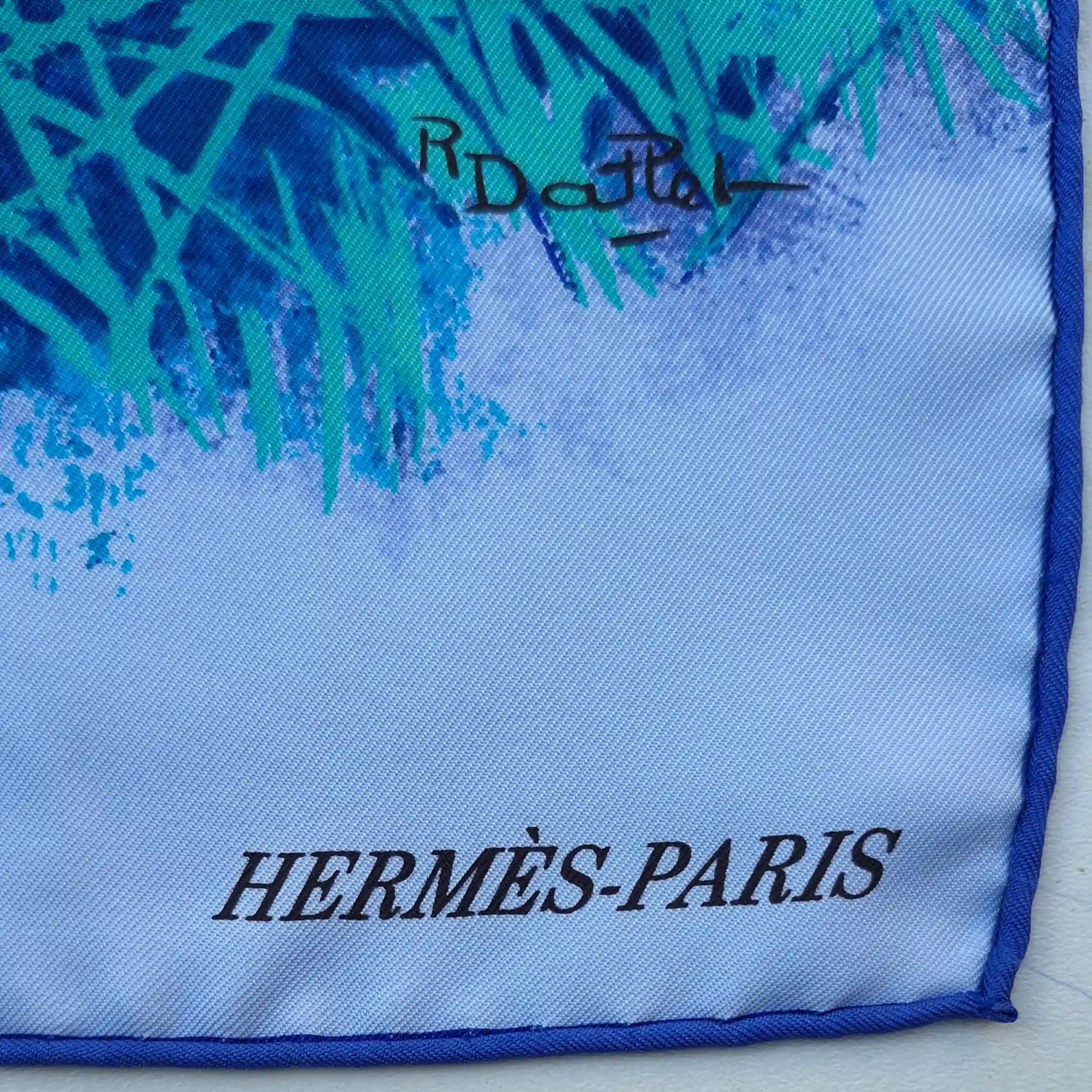 hermes tigre du bengale robert dallet silk scarf blue bengal tiger detail